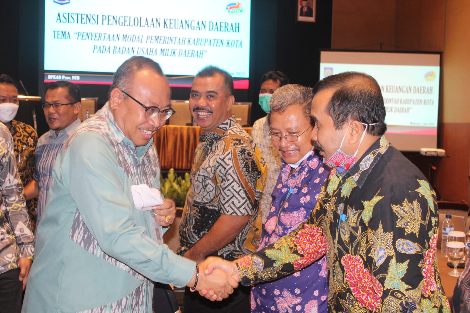sekretaris-daerah-provinsi-ntb-drs-h-lgita-ariadi-msi-menghadiri-acara-asistensi-pengelolaan-keuangan-daerah